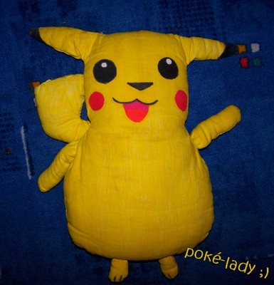 Poké-Lady: pika plushies